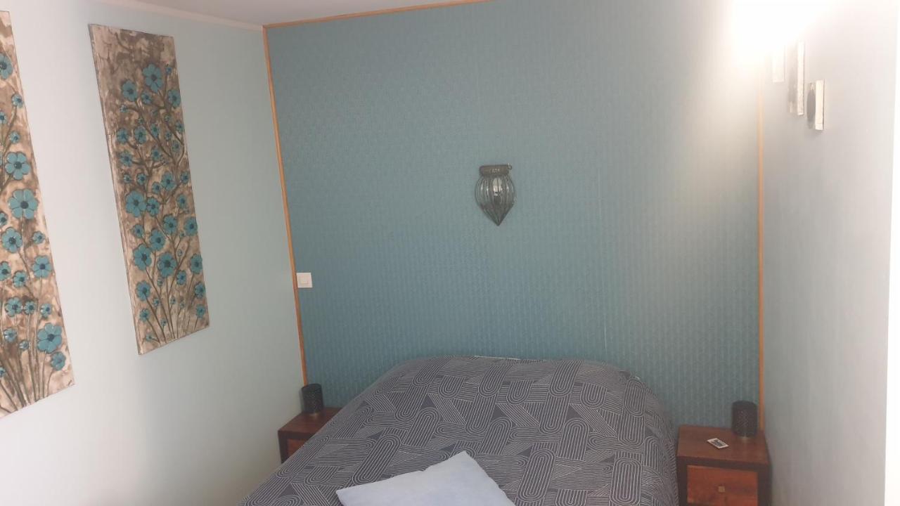 Bed and Breakfast 4 Safraniers Sillans-la-Cascade Exterior foto